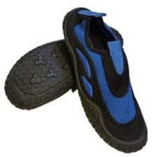 Water shoes to prevent foot injuries